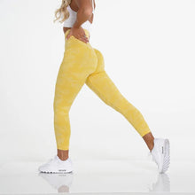 Load image into Gallery viewer, SVANA CAMO SEAMLESS LEGGINGS