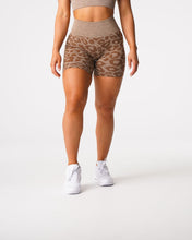 Load image into Gallery viewer, LEOPARD SEAMLESS SHORTS
