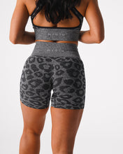 Load image into Gallery viewer, LEOPARD SEAMLESS SHORTS