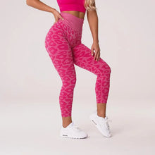 Load image into Gallery viewer, SVANA LEOPARD SEAMLESS LEGGINGS