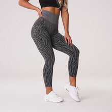 Load image into Gallery viewer, SVANA ZEBRA SEAMLESS LEGGINGS