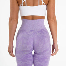 Load image into Gallery viewer, SVANA CAMO SEAMLESS LEGGINGS
