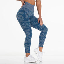 Load image into Gallery viewer, SVANA CAMO SEAMLESS LEGGINGS
