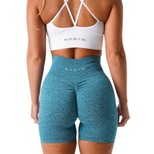 Load image into Gallery viewer, SCRUNCH SEAMLESS SHORTS
