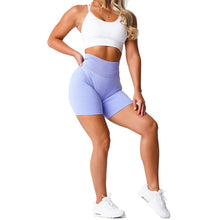 Load image into Gallery viewer, SCRUNCH SEAMLESS SHORTS
