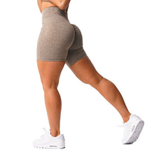 Load image into Gallery viewer, SCRUNCH SEAMLESS SHORTS
