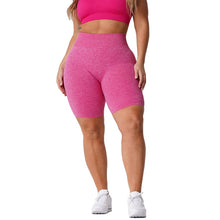 Load image into Gallery viewer, SCRUNCH SEAMLESS SHORTS
