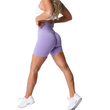 Load image into Gallery viewer, SCRUNCH SEAMLESS SHORTS
