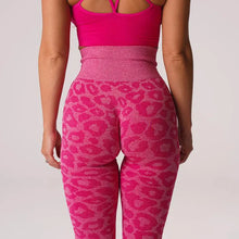 Load image into Gallery viewer, SVANA LEOPARD SEAMLESS LEGGINGS

