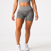 Load image into Gallery viewer, LEOPARD SEAMLESS SHORTS
