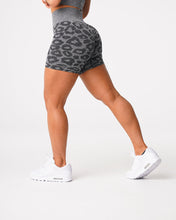 Load image into Gallery viewer, LEOPARD SEAMLESS SHORTS
