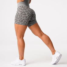 Load image into Gallery viewer, LEOPARD SEAMLESS SHORTS
