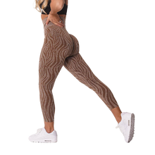 Load image into Gallery viewer, SVANA ZEBRA SEAMLESS LEGGINGS
